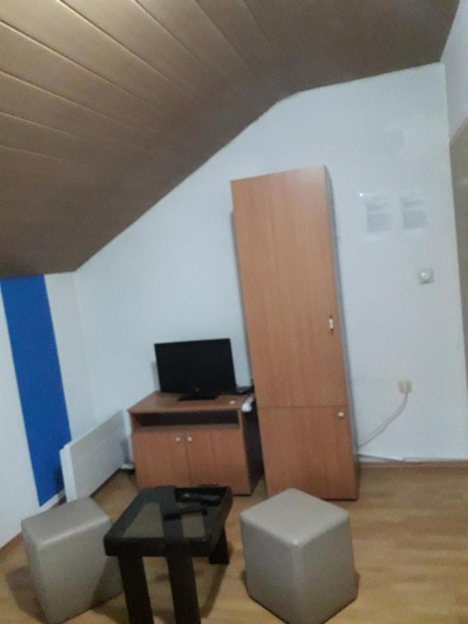 Hostel Topić Banja Luka Exterior foto